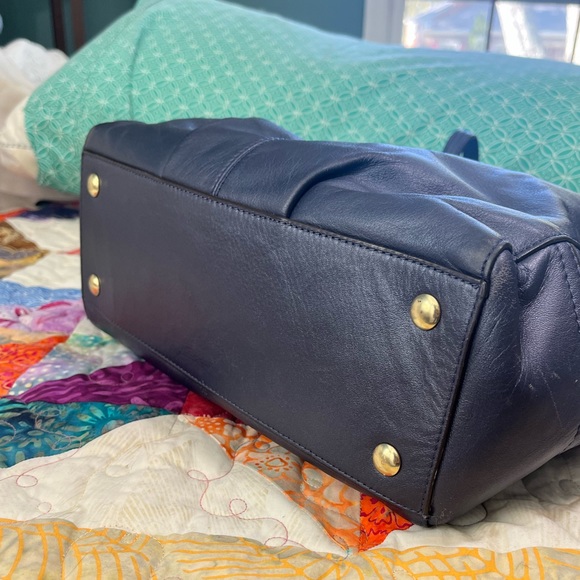 Coach navy blue iridescent tote - Picture 6 of 16